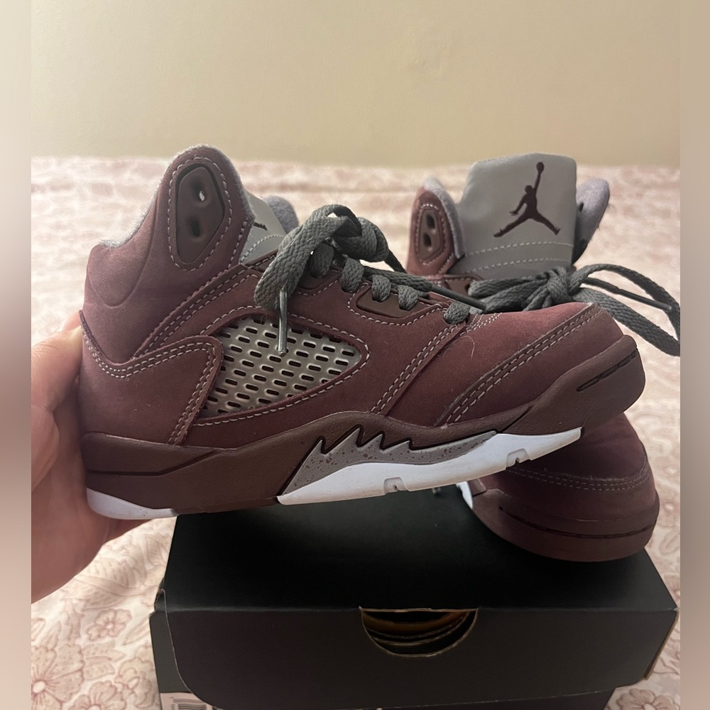 Boys Burgundy Jordans